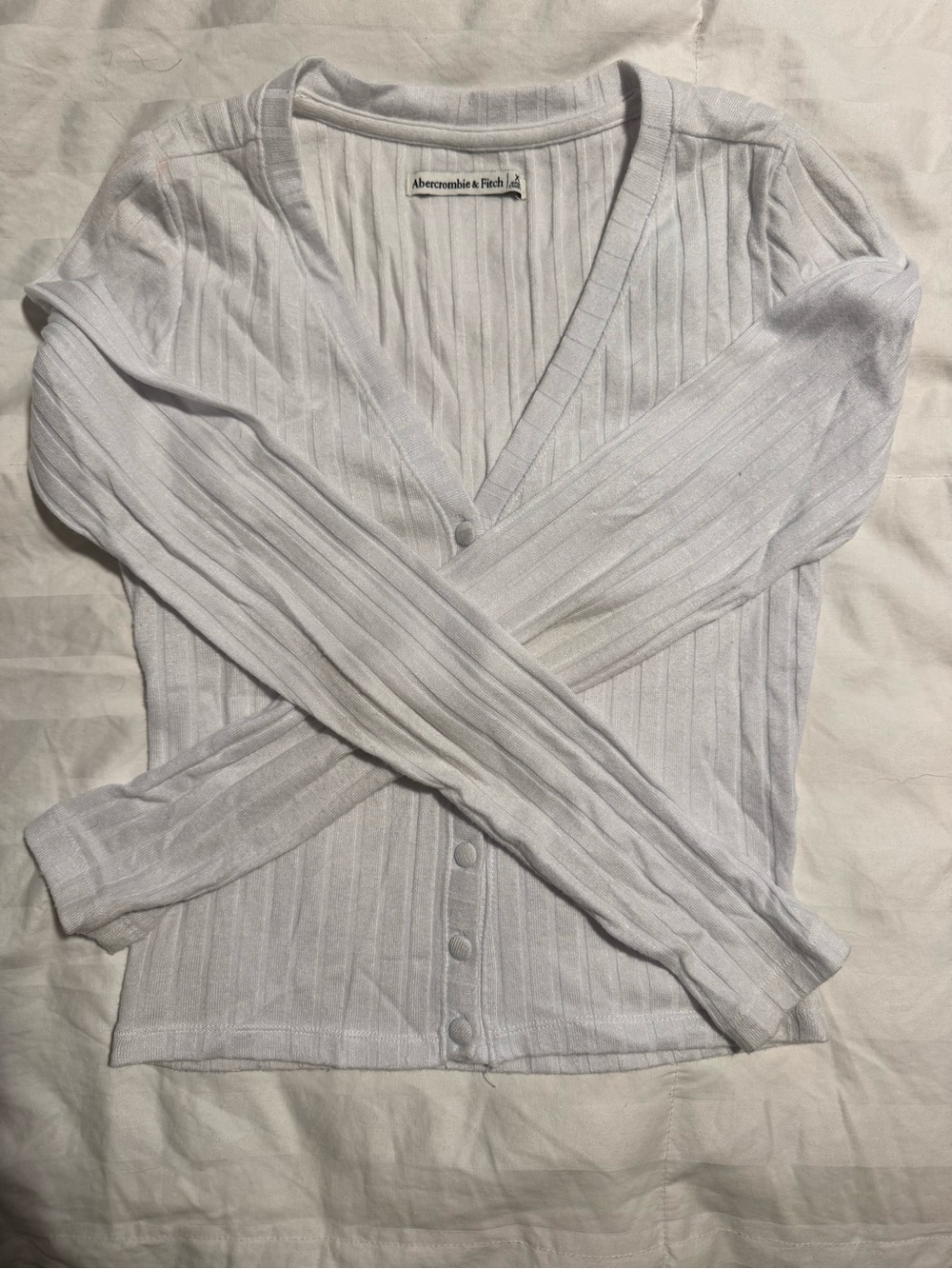 Abercrombie & Fitch White Ribbed V‑Neck Cardigan